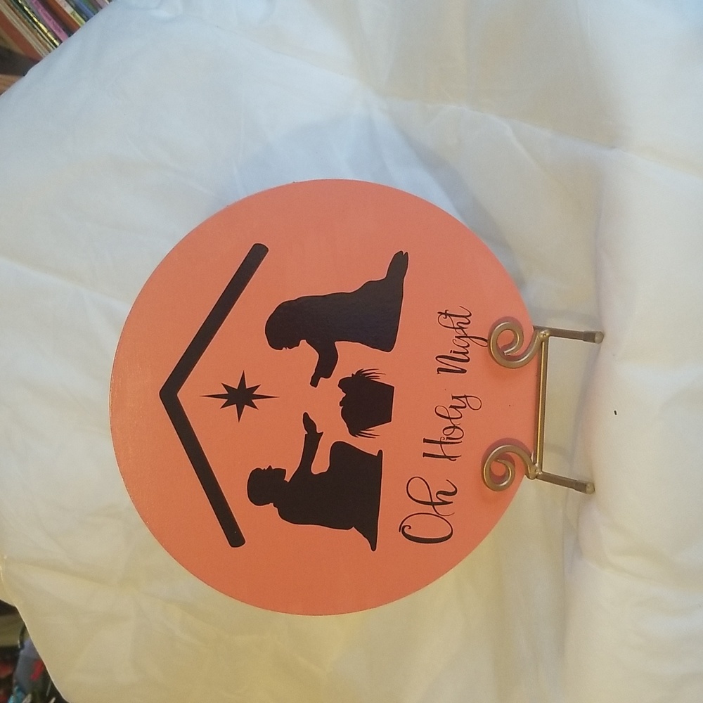 💥Christmas wood round 💥oh holy night manger scene 10 inches across